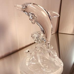 Crystal D’Arques dolphin figurine